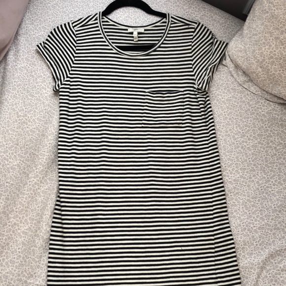 Joie Dresses & Skirts - Black and white striped Joie dress size xs